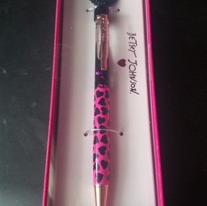 Be mine Betsey Johnson black heart rhinestone pen